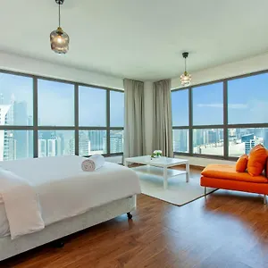 apt-bnbmehomes-4br-with-marina-view.hotel-dubai.com/