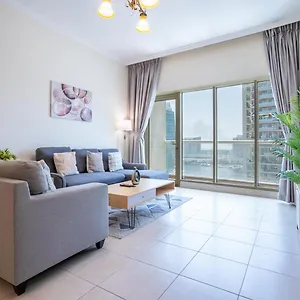 rh-prime-location-spacious-2br-walk-to-mall.hotel-dubai.com/
